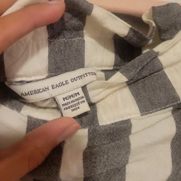 Used American Eagle Grey and White pinstripe wide Legs size Medium - Picture 4 of 4